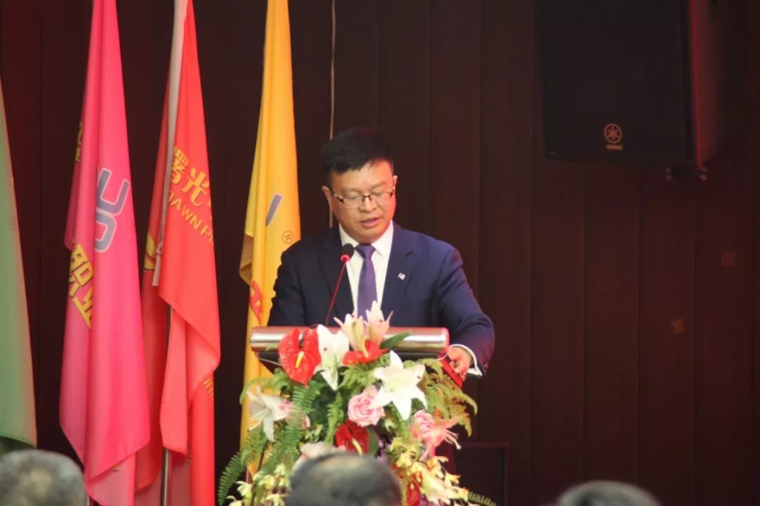 重庆工贸职业技术学院曙光学院成立暨授牌仪式圆满举行