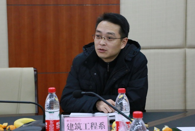 学院召开少数民族师生座谈会