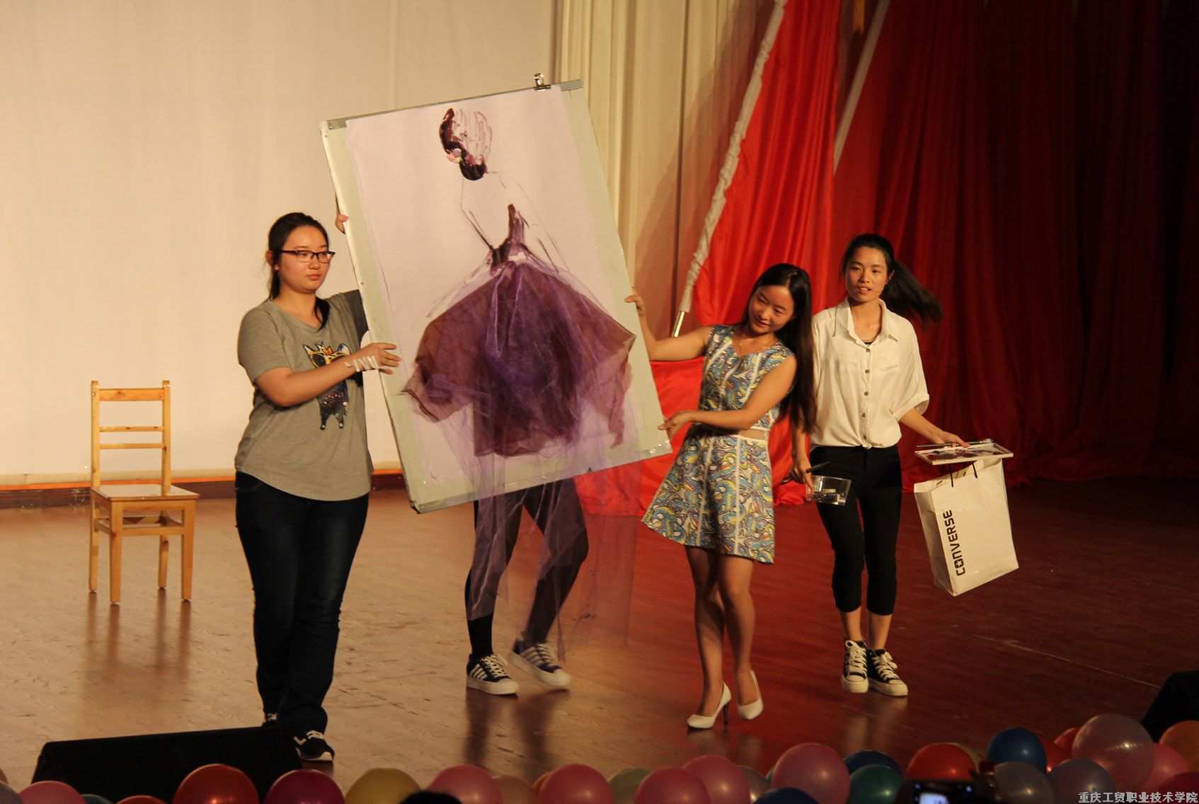 艺术与文化传播系举办2015届毕业生毕业作品展暨毕业欢送会