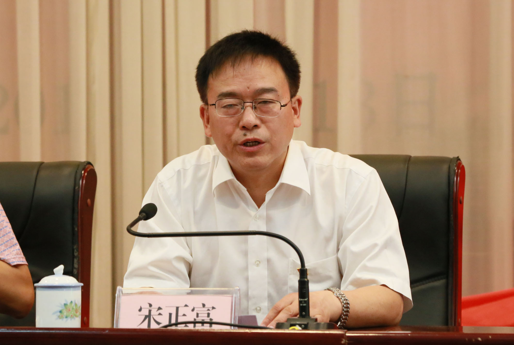 学院党委隆重召开庆祝建党97周年暨表彰大会