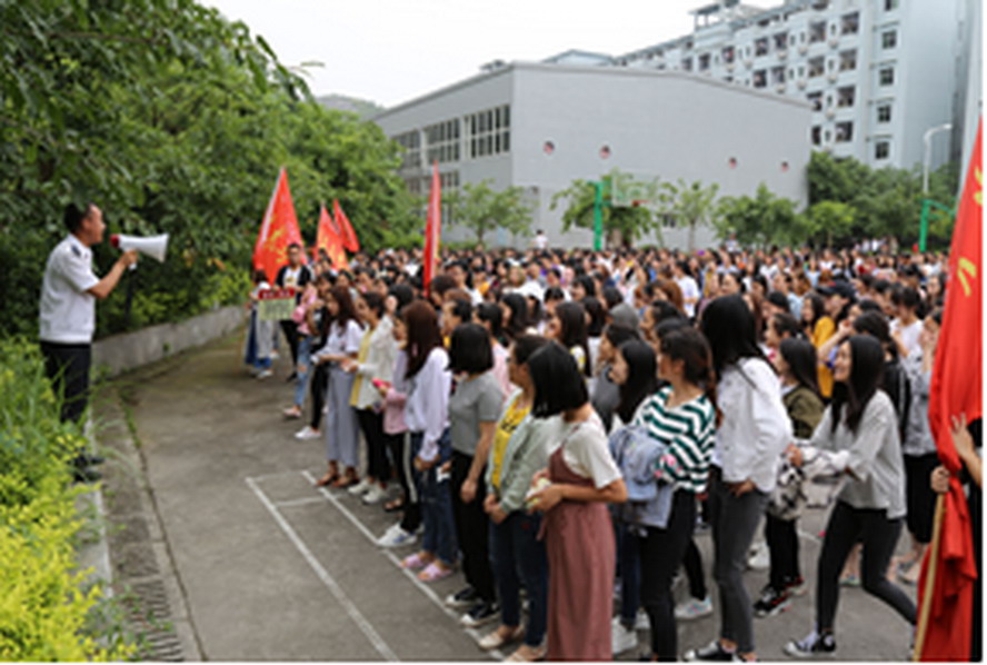 学院开展火灾应急疏散演练及消防知识讲座