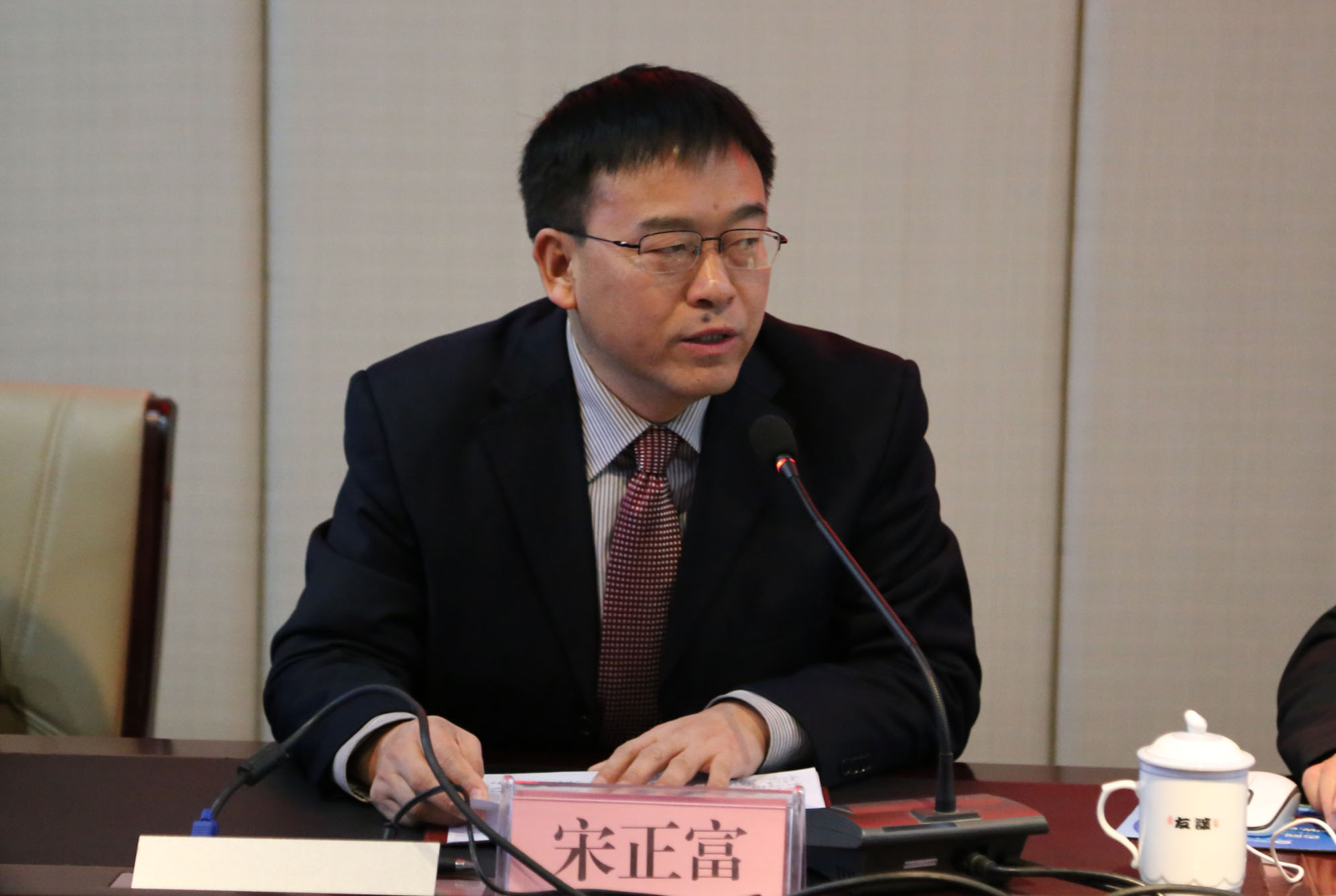 湘鄂渝川黔边区高职高专校际协作会三届二次会议在我院召开