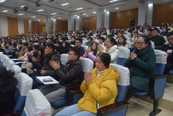 重庆高校优秀辅导员“双巡”活动进我院宣讲十九大精神