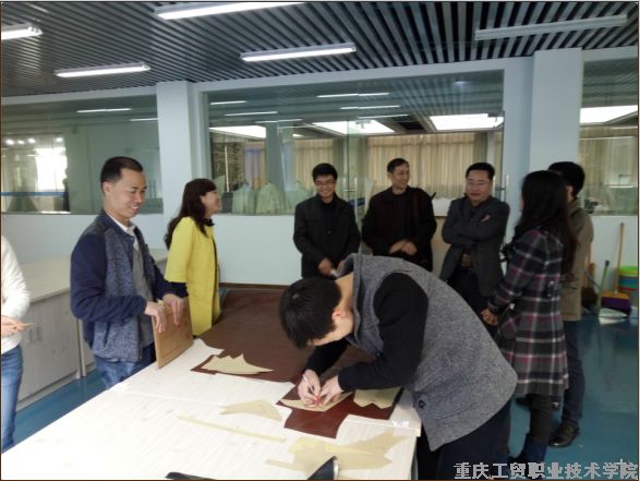际华三五三九制鞋有限公司到艺术与文化传播系参观考察