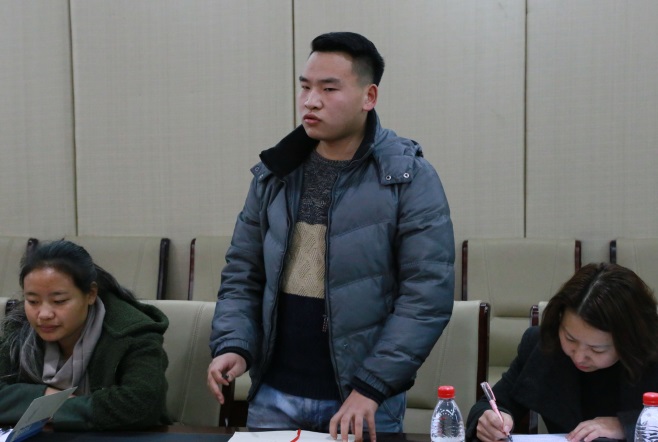 学院召开少数民族师生座谈会