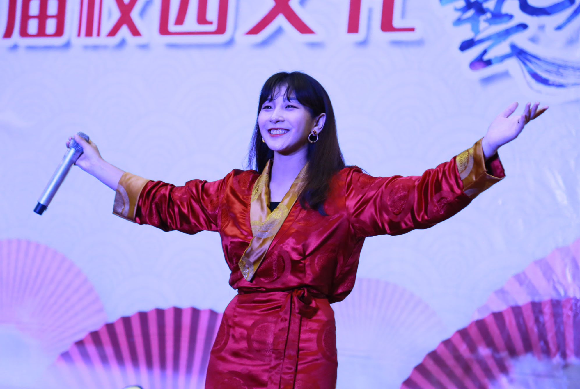 学院隆重举行第八届校园文化艺术节“双五”文艺晚会